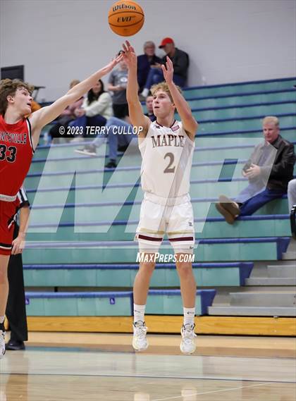Thumbnail 3 in Grantsville vs. Maple Mountain (Eagle Holiday Shootout) photogallery.