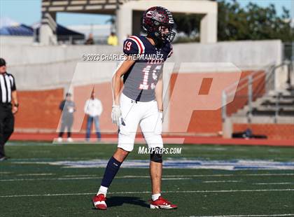Thumbnail 1 in Ingleside vs. Wimberley (UIL 5A Division II Region 4 Semifinal) photogallery.