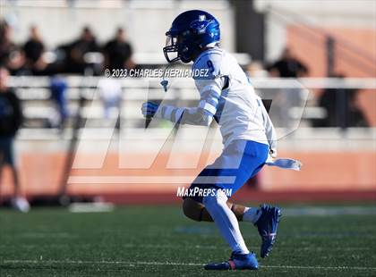 Thumbnail 1 in Ingleside vs. Wimberley (UIL 5A Division II Region 4 Semifinal) photogallery.