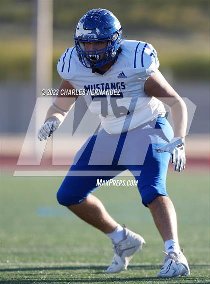 Thumbnail 2 in Ingleside vs. Wimberley (UIL 5A Division II Region 4 Semifinal) photogallery.