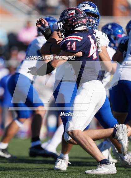 Thumbnail 1 in Ingleside vs. Wimberley (UIL 5A Division II Region 4 Semifinal) photogallery.