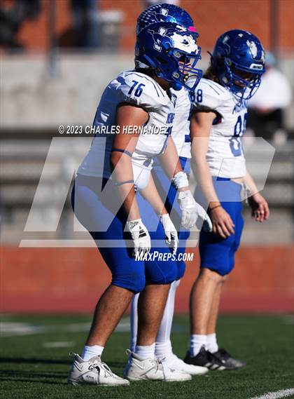 Thumbnail 1 in Ingleside vs. Wimberley (UIL 5A Division II Region 4 Semifinal) photogallery.