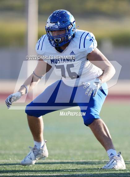 Thumbnail 1 in Ingleside vs. Wimberley (UIL 5A Division II Region 4 Semifinal) photogallery.