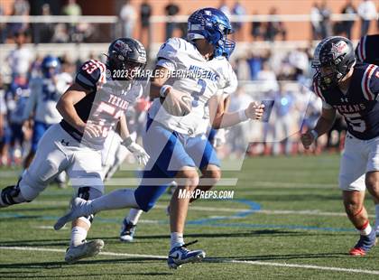 Thumbnail 3 in Ingleside vs. Wimberley (UIL 5A Division II Region 4 Semifinal) photogallery.