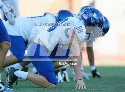 Thumbnail 3 in Ingleside vs. Wimberley (UIL 5A Division II Region 4 Semifinal) photogallery.