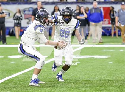 Thumbnail 1 in Sterlington vs. Eunice (LHSAA 3A Final) photogallery.