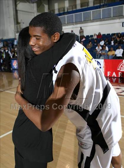 Thumbnail 3 in Price vs. Bishop Montgomery (CIF SoCal D4 Final) photogallery.