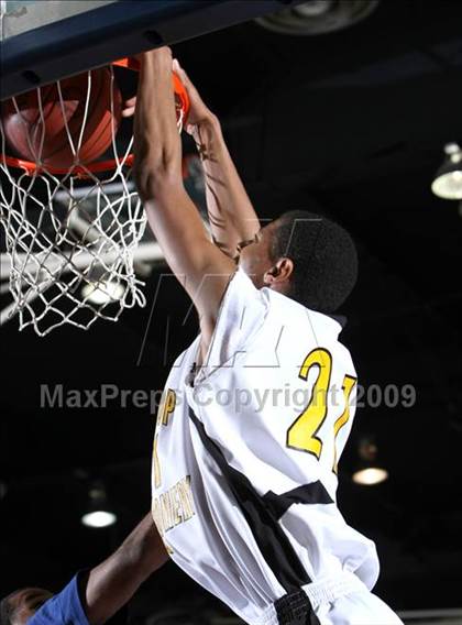 Thumbnail 2 in Price vs. Bishop Montgomery (CIF SoCal D4 Final) photogallery.
