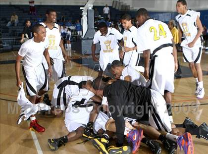 Thumbnail 2 in Price vs. Bishop Montgomery (CIF SoCal D4 Final) photogallery.