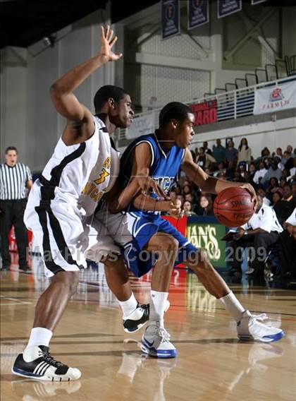 Thumbnail 2 in Price vs. Bishop Montgomery (CIF SoCal D4 Final) photogallery.