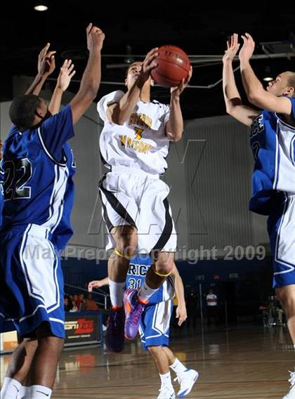 Thumbnail 3 in Price vs. Bishop Montgomery (CIF SoCal D4 Final) photogallery.