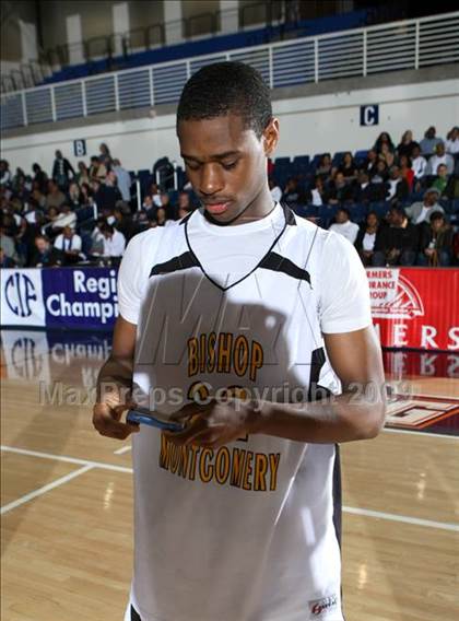 Thumbnail 1 in Price vs. Bishop Montgomery (CIF SoCal D4 Final) photogallery.