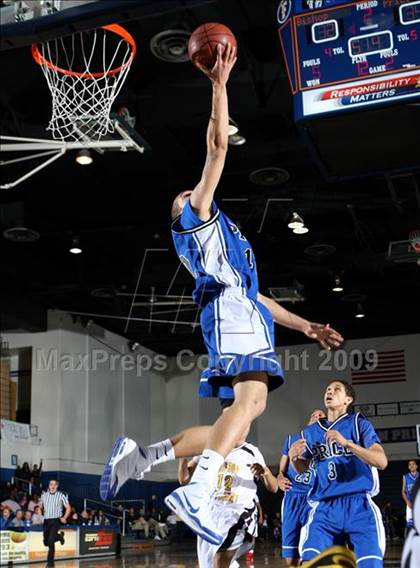 Thumbnail 2 in Price vs. Bishop Montgomery (CIF SoCal D4 Final) photogallery.