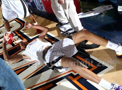 Thumbnail 3 in Price vs. Bishop Montgomery (CIF SoCal D4 Final) photogallery.