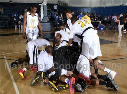 Thumbnail 3 in Price vs. Bishop Montgomery (CIF SoCal D4 Final) photogallery.