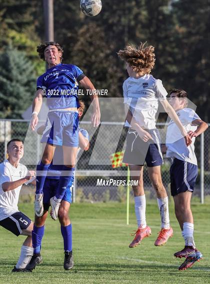 Thumbnail 1 in Lake City @ Coeur d'Alene (IHSAA 5A Regionals) photogallery.