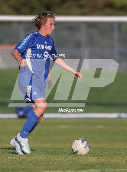 Thumbnail 2 in Lake City @ Coeur d'Alene (IHSAA 5A Regionals) photogallery.