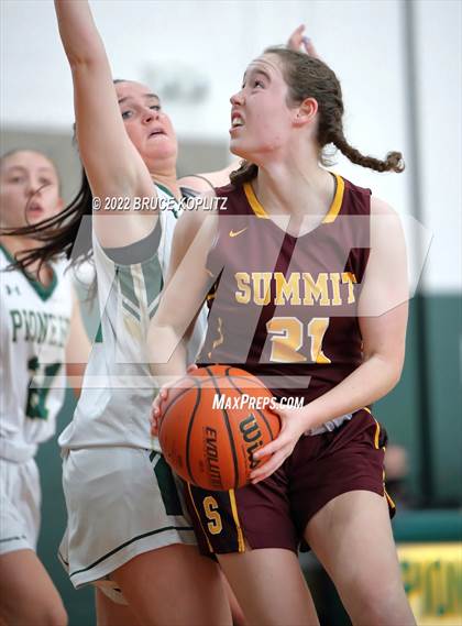 Thumbnail 3 in Summit @ New Providence photogallery.