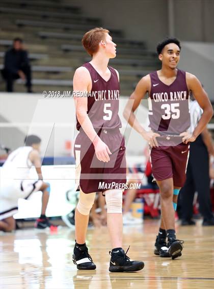 Thumbnail 2 in Cinco Ranch vs. Langham Creek (McDonald's Texas Invitational) photogallery.