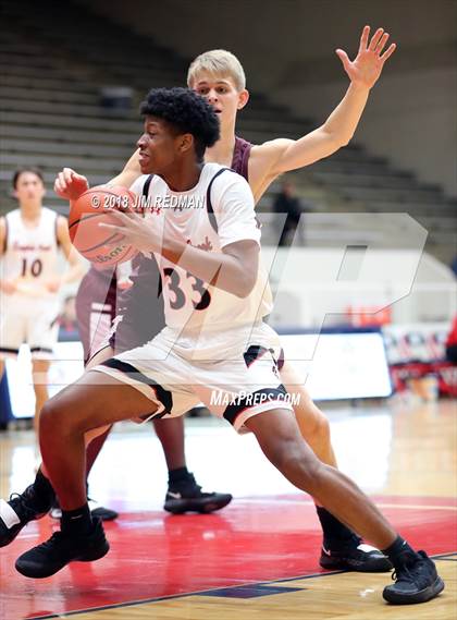 Thumbnail 2 in Cinco Ranch vs. Langham Creek (McDonald's Texas Invitational) photogallery.