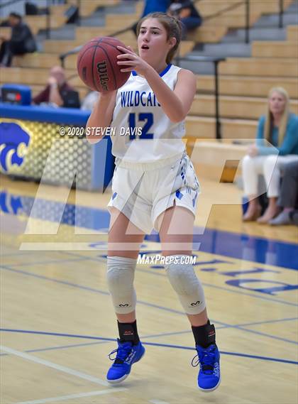 Thumbnail 2 in Marcos de Niza vs Mesquite photogallery.