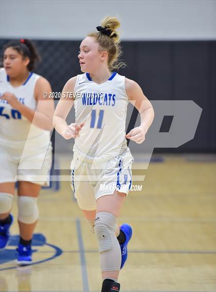 Thumbnail 1 in Marcos de Niza vs Mesquite photogallery.