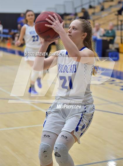 Thumbnail 3 in Marcos de Niza vs Mesquite photogallery.
