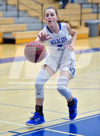Thumbnail 2 in Marcos de Niza vs Mesquite photogallery.