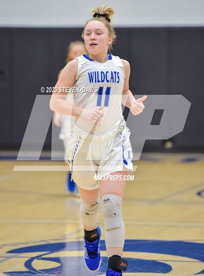 Thumbnail 2 in Marcos de Niza vs Mesquite photogallery.