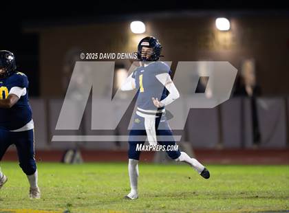Thumbnail 3 in Shafter vs Washington Union (CIF CS D3 Qtr Final) photogallery.