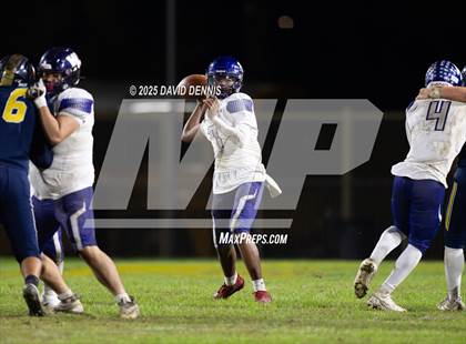 Thumbnail 1 in Shafter vs Washington Union (CIF CS D3 Qtr Final) photogallery.