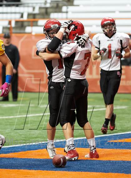 Thumbnail 3 in Maine-Endwell vs. Glens Falls (NYSPHSAA Class B Final) photogallery.