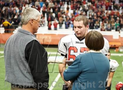 Thumbnail 2 in Maine-Endwell vs. Glens Falls (NYSPHSAA Class B Final) photogallery.
