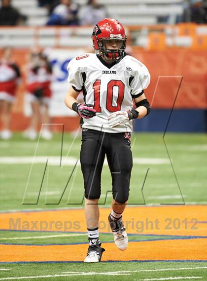 Thumbnail 2 in Maine-Endwell vs. Glens Falls (NYSPHSAA Class B Final) photogallery.