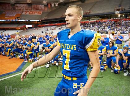 Thumbnail 2 in Maine-Endwell vs. Glens Falls (NYSPHSAA Class B Final) photogallery.