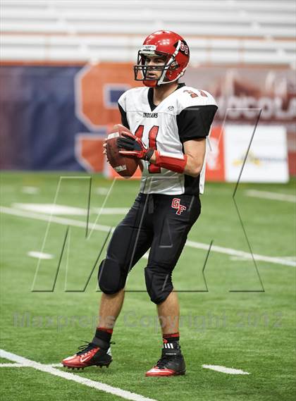 Thumbnail 1 in Maine-Endwell vs. Glens Falls (NYSPHSAA Class B Final) photogallery.