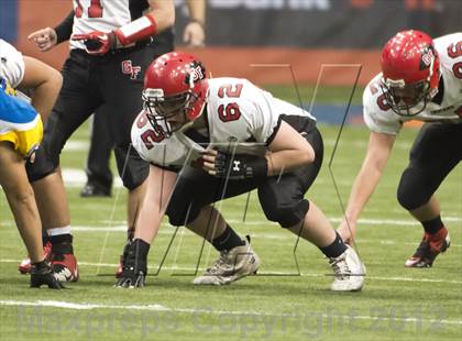 Thumbnail 1 in Maine-Endwell vs. Glens Falls (NYSPHSAA Class B Final) photogallery.