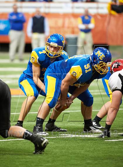 Thumbnail 1 in Maine-Endwell vs. Glens Falls (NYSPHSAA Class B Final) photogallery.