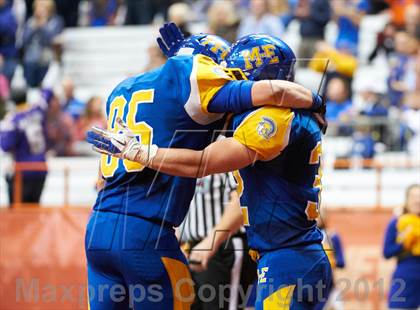 Thumbnail 3 in Maine-Endwell vs. Glens Falls (NYSPHSAA Class B Final) photogallery.
