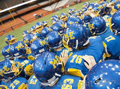Thumbnail 1 in Maine-Endwell vs. Glens Falls (NYSPHSAA Class B Final) photogallery.
