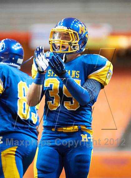 Thumbnail 1 in Maine-Endwell vs. Glens Falls (NYSPHSAA Class B Final) photogallery.