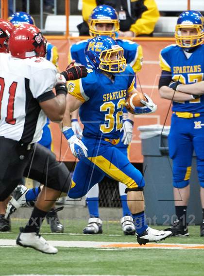 Thumbnail 2 in Maine-Endwell vs. Glens Falls (NYSPHSAA Class B Final) photogallery.