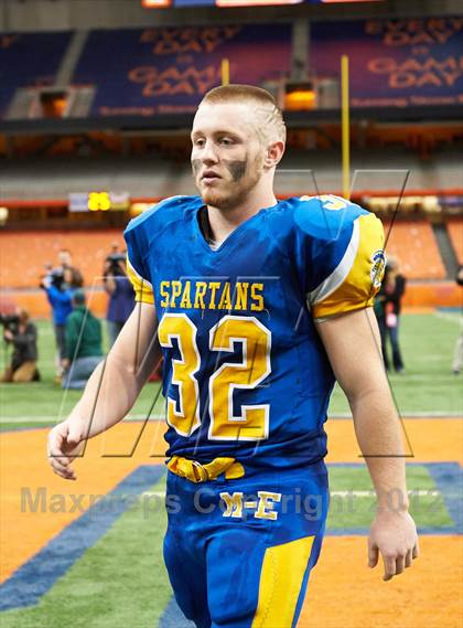 Thumbnail 3 in Maine-Endwell vs. Glens Falls (NYSPHSAA Class B Final) photogallery.