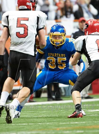 Thumbnail 3 in Maine-Endwell vs. Glens Falls (NYSPHSAA Class B Final) photogallery.