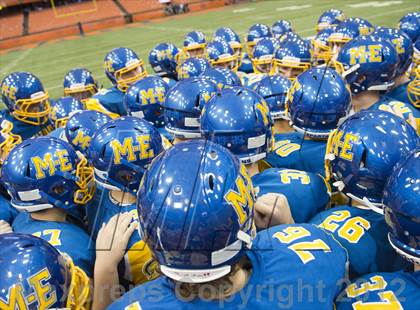 Thumbnail 3 in Maine-Endwell vs. Glens Falls (NYSPHSAA Class B Final) photogallery.