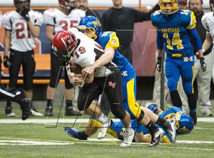 Thumbnail 1 in Maine-Endwell vs. Glens Falls (NYSPHSAA Class B Final) photogallery.