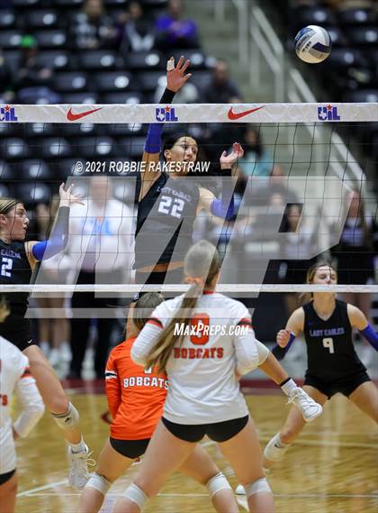 Thumbnail 2 in Celina vs. Decatur (UIL Volleyball 4A Finals) photogallery.