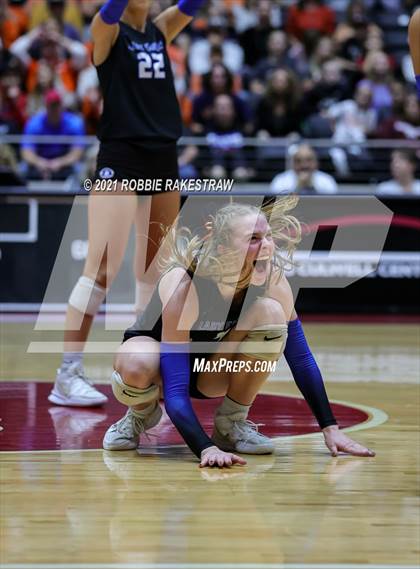 Thumbnail 3 in Celina vs. Decatur (UIL Volleyball 4A Finals) photogallery.