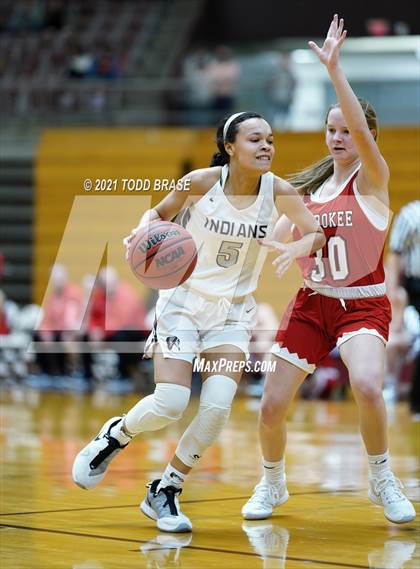 Thumbnail 2 in Cherokee @ Dobyns-Bennett photogallery.