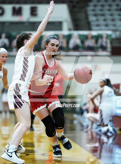 Thumbnail 2 in Cherokee @ Dobyns-Bennett photogallery.